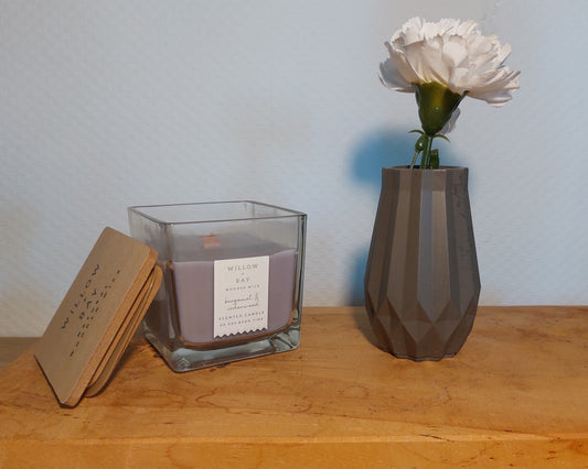 Bloemenvaasje - Cone - Zwart Effen