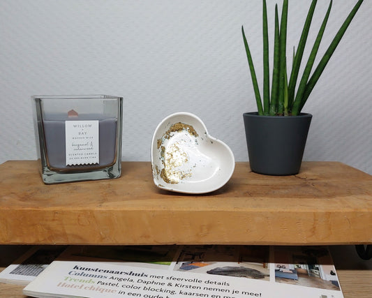 Hartenschaaltje - Wit/Goud Acrylwereld.nl