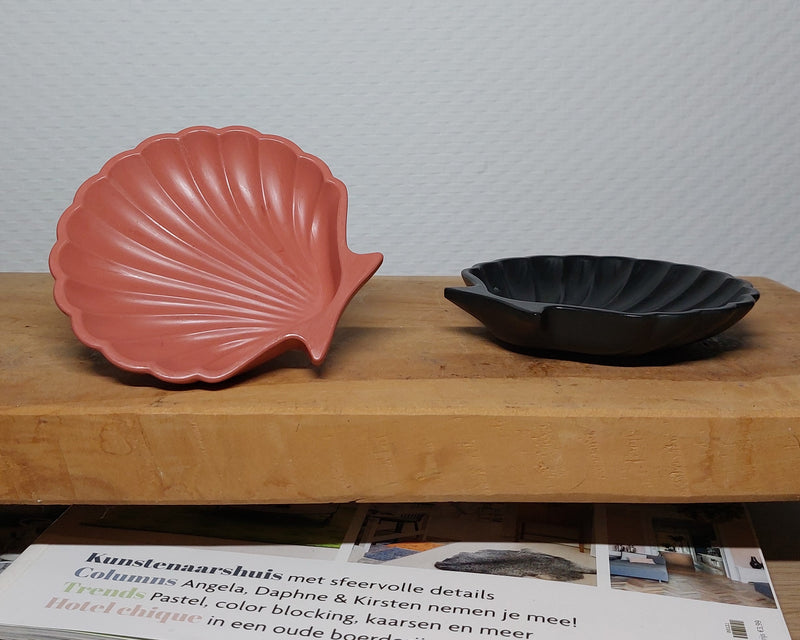 Schelpenset - Tweedelig - Zwart/Terracotta Effen Acrylwereld.nl
