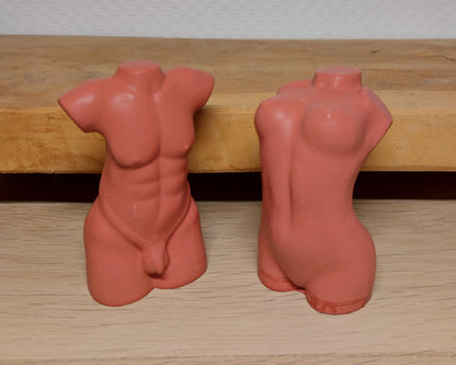 Beeldje - Torso Vrouw/Man - Set van 2 - Terracotta Acrylwereld.nl